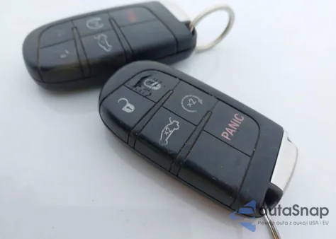 2015 Chrysler 200 S z USA, uszkodzony, nr VIN 1C3CCCBB9FN677519